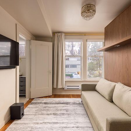The Hunter House Bed And Breakfast Βανκούβερ Εξωτερικό φωτογραφία